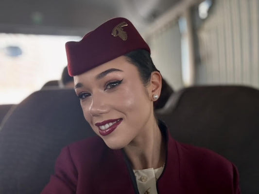 Povestea Irinei, stewardesă Qatar Airways