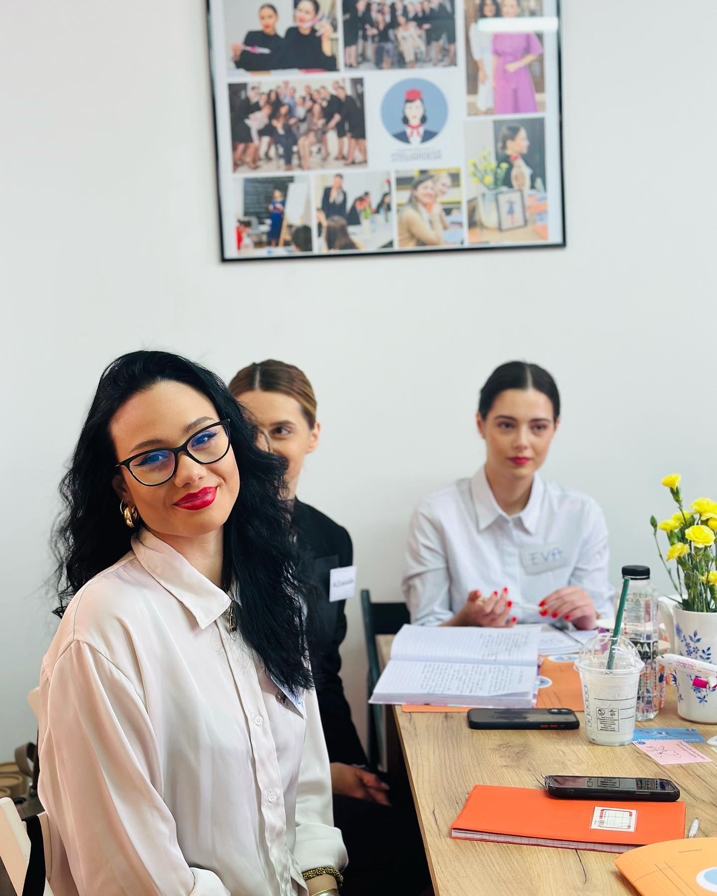 Pachet complet cursuri: Curs engleză pentru aviație + Curs însoțitori de bord