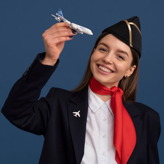 Pachet complet cursuri: Curs engleză pentru aviație + Curs însoțitori de bord