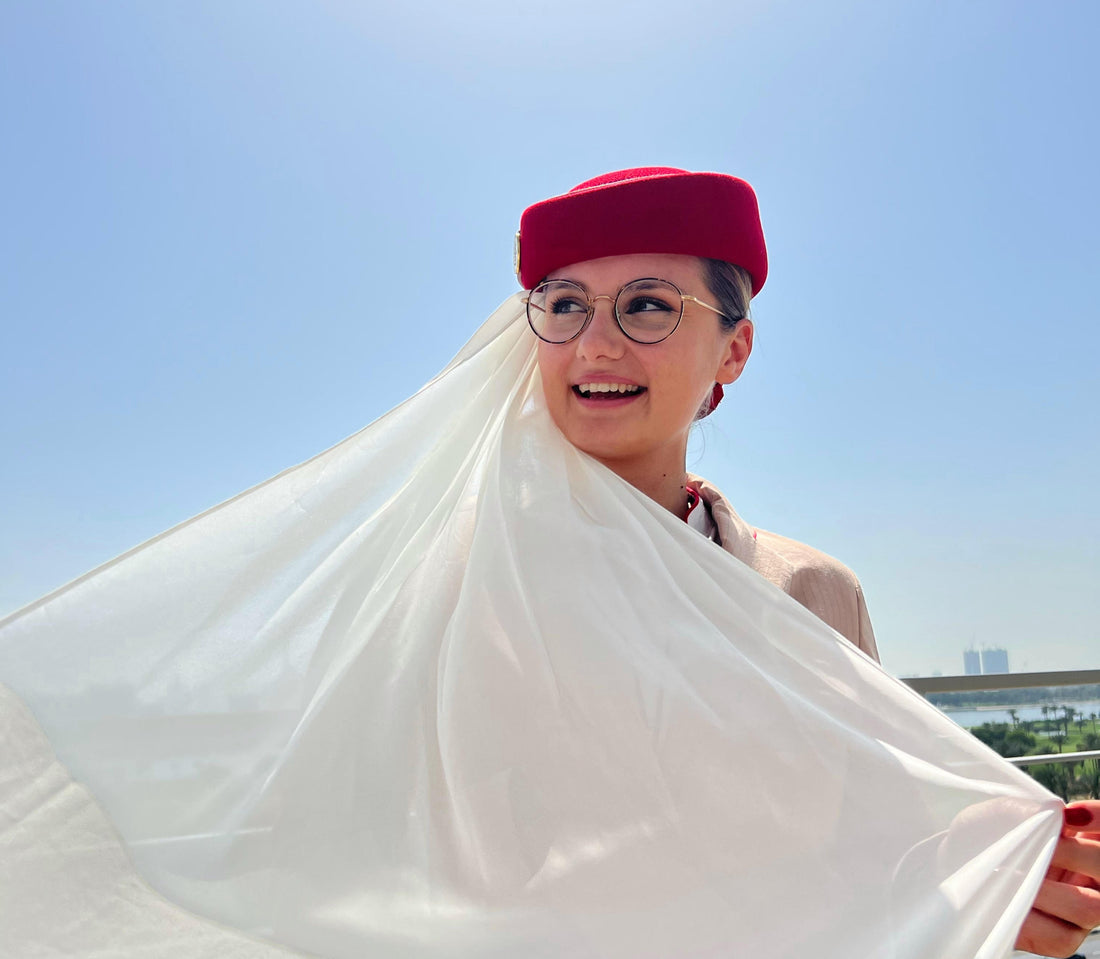 Povestea Florinei, stewardesă Emirates: De la un vis la cea mai frumoasă uniformă