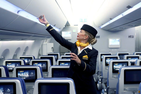 Rolurile și atribuțiile unei stewardese